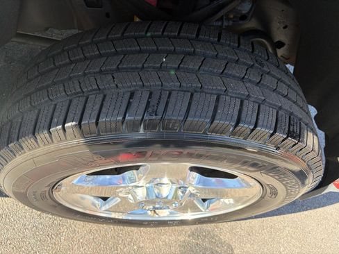 Used 2015 GMC Sierra 2500 Denali w/ Suspension Package, Off-Road AWD/4WD image 17