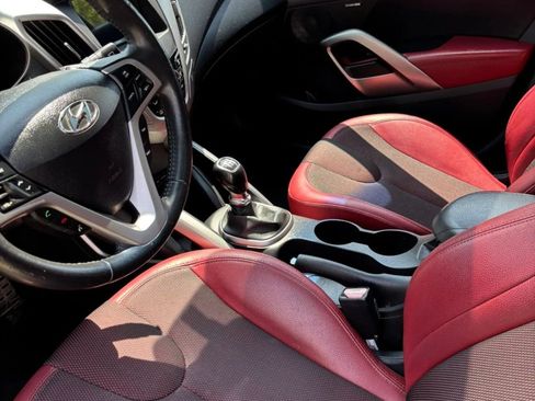 Used 2012 Hyundai Veloster w/ Style Pkg FWD image 15
