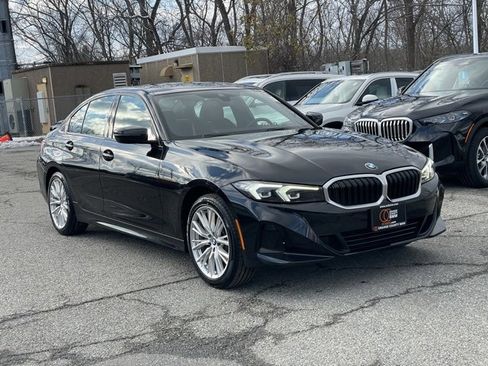 Used 2023 BMW 330i xDrive Sedan w/ Premium Package image 3
