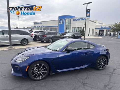 Used 2024 Toyota GR86 RWD image 1