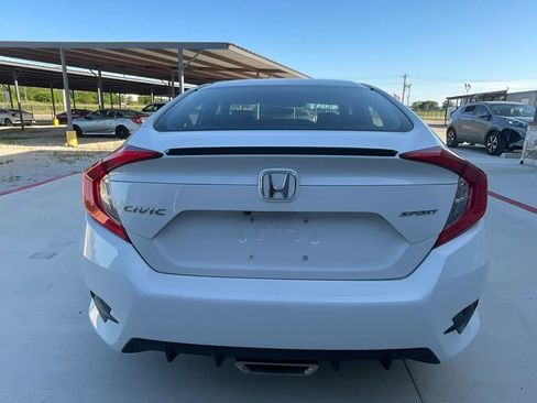 Used 2019 Honda Civic Sport image 12