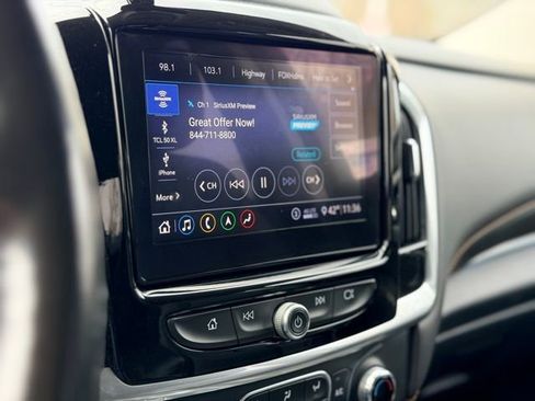 Used 2020 Chevrolet Traverse RS image 14