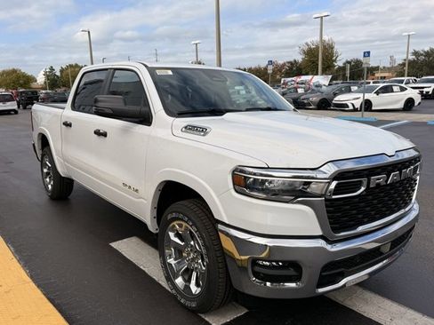New 2026 RAM 1500 4x4 Crew Cab image 3