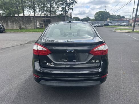 Used 2014 Ford Fiesta SE FWD image 6
