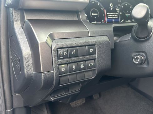 Used 2025 Toyota 4Runner TRD Off-Road image 11