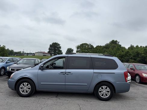 Used 2011 Kia Sedona LX w/ PWR Pkg FWD image 3