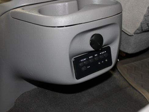 Used 2000 Ford Excursion XLT AWD/4WD image 23