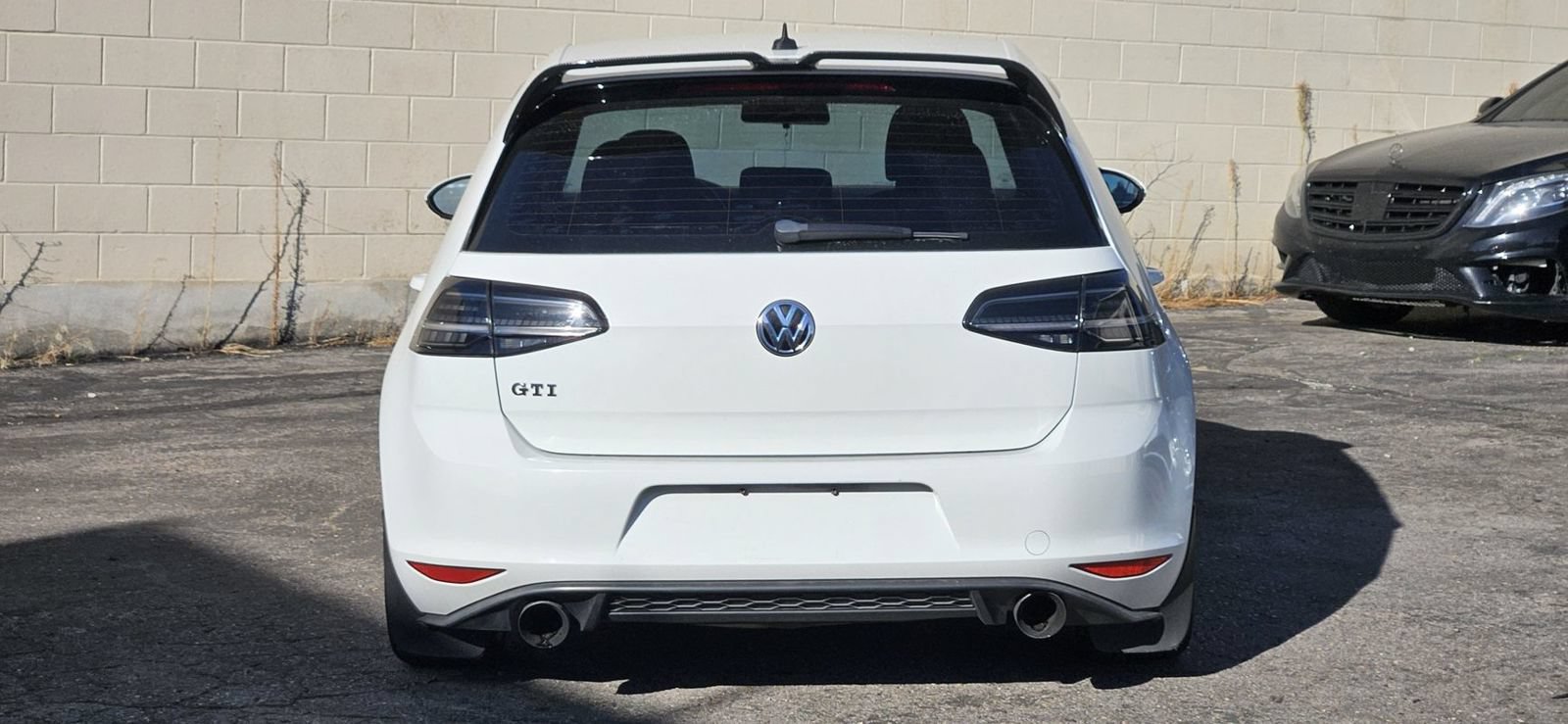 Used 2016 Volkswagen GTI S FWD image 4