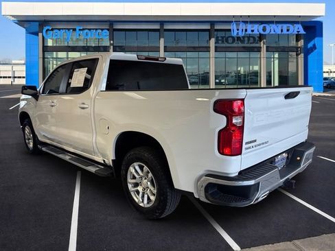 Used 2025 Chevrolet Silverado 1500 LT AWD/4WD image 3