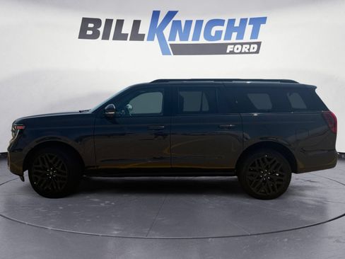 Used 2026 Ford Expedition Max Platinum w/ Stealth Performance Package AWD/4WD image 2