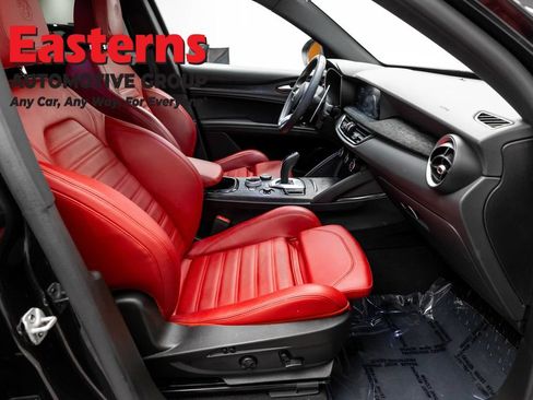 Used 2024 Alfa Romeo Stelvio Sprint AWD/4WD image 25