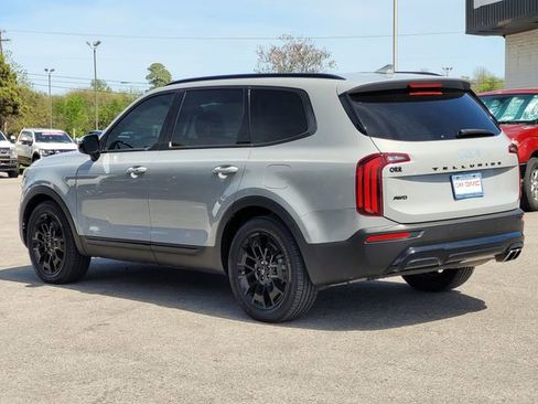 Used 2022 Kia Telluride SX w/ SX Prestige Package image 6