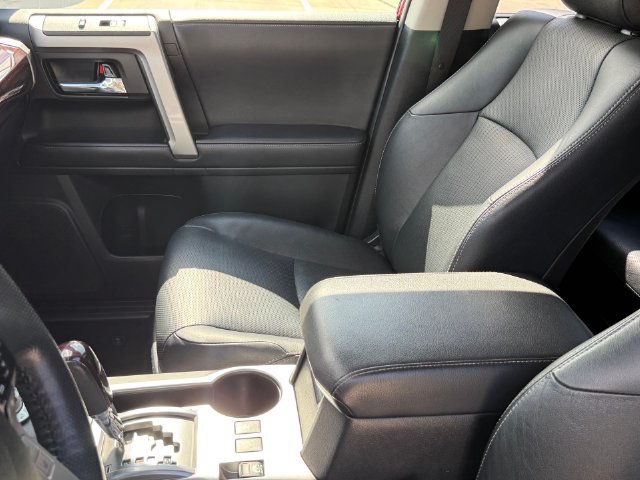 Used 2023 Toyota 4Runner Limited AWD/4WD image 10