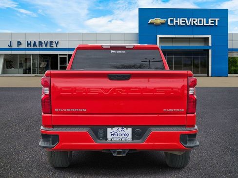 Used 2024 Chevrolet Silverado 1500 Custom image 5