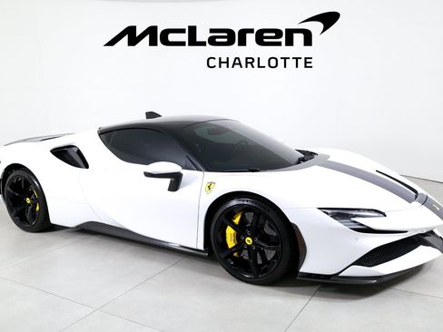 Used 2022 Ferrari SF90 Stradale AWD/4WD image 2