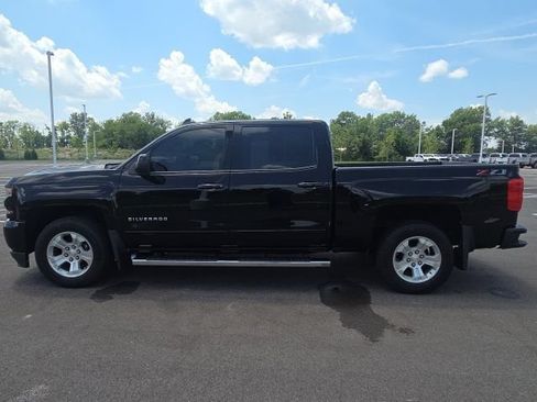 Used 2018 Chevrolet Silverado 1500 LT w/ True North Edition AWD/4WD image 12