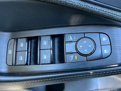 Used 2023 Nissan Rogue SV image 13