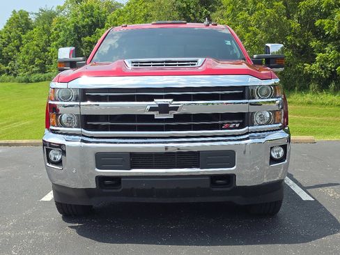 Used 2019 Chevrolet Silverado 2500 LTZ w/ Duramax Plus Package AWD/4WD image 12