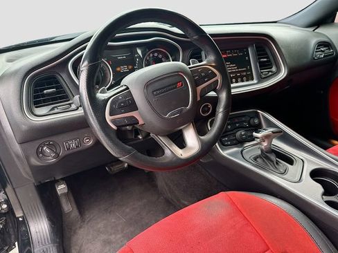 Used 2016 Dodge Challenger R/T Scat Pack w/ Leather Interior Group RWD image 10