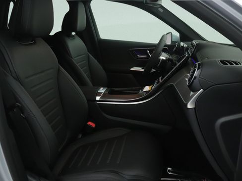 New 2026 Mercedes-Benz GLC 300 image 7