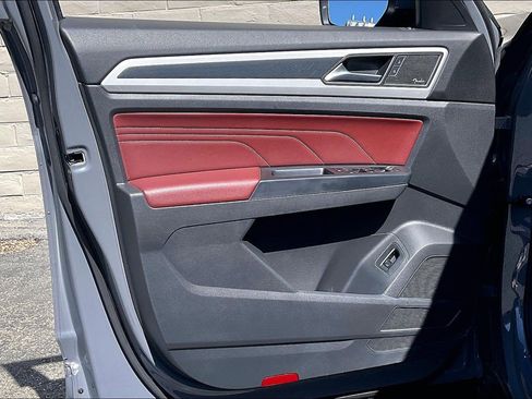 Certified 2021 Volkswagen Atlas Cross Sport SEL Premium R-Line image 22