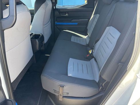 Used 2025 Toyota Tacoma TRD Off-Road image 22