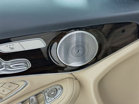 Certified 2019 Mercedes-Benz GLC 300 4MATIC image 19