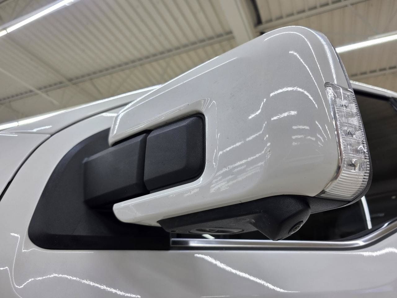 Used 2023 Ford F150 Limited AWD/4WD image 11