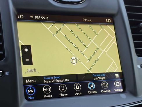 Used 2023 Chrysler 300 S RWD image 27