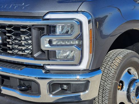 New 2026 Ford F350 Lariat w/ FX4 Off-Road Package image 10