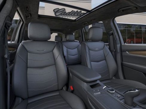 New 2025 Cadillac XT6 Premium Luxury w/ Platinum Package image 16