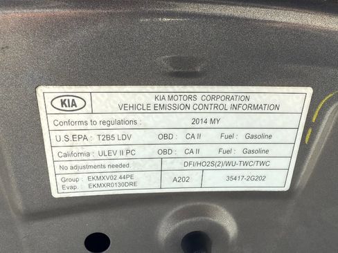 Used 2014 Kia Sorento LX FWD image 12
