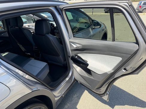 Used 2023 Volkswagen ID.4 Pro AWD/4WD image 37