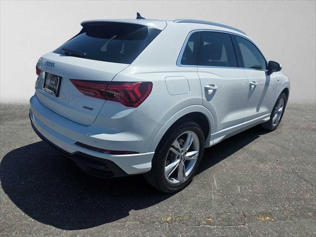 Used 2020 Audi Q3 2.0T Premium Plus w/ Premium Plus Package AWD/4WD image 3