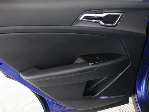 Used 2023 Kia Sportage SX image 27