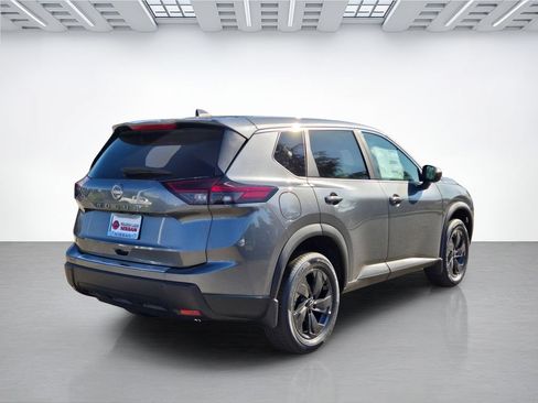 New 2026 Nissan Rogue SV FWD image 4