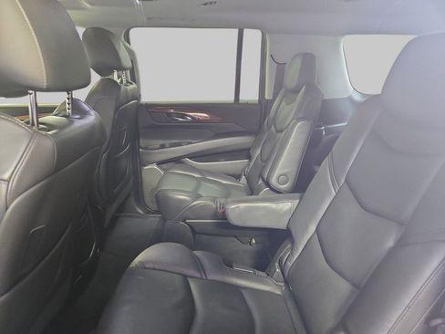 Used 2018 Cadillac Escalade ESV Premium Luxury AWD/4WD image 17