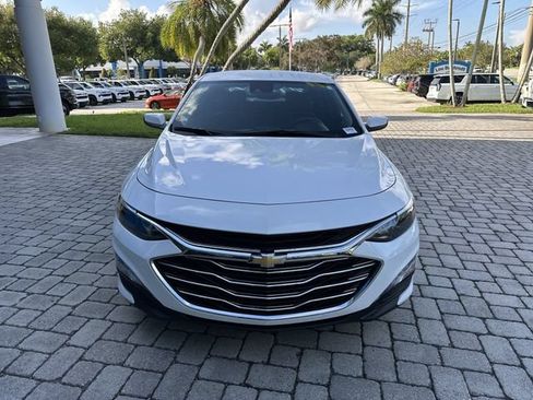 Used 2025 Chevrolet Malibu LT FWD image 18