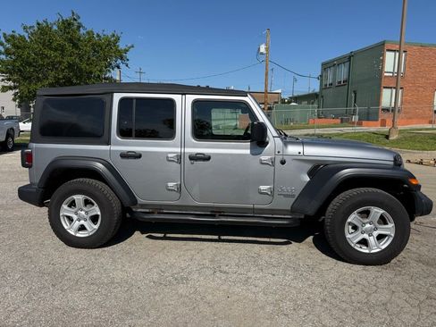 Used 2020 Jeep Wrangler Unlimited Sport S AWD/4WD image 4