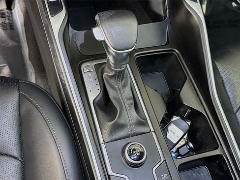 Certified 2023 Kia Sorento S w/ Panoramic Sunroof Package FWD image 19