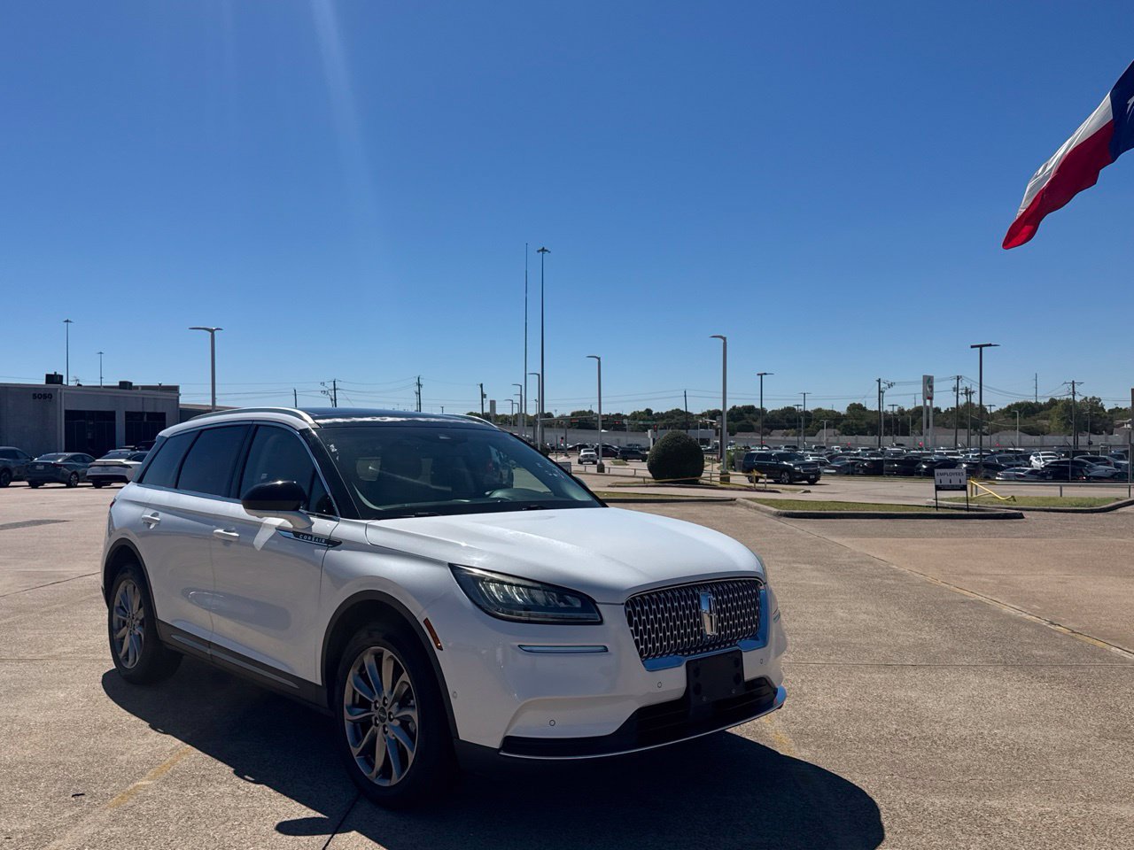 Used 2020 Lincoln Corsair FWD image 2