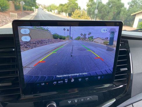 Used 2025 Ford Transit 350 XLT image 55