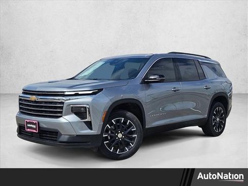 New 2026 Chevrolet Traverse LT w/ Sun and Wheel Package FWD image 1