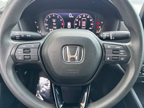 Used 2023 Honda Accord EX image 17