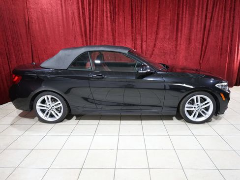 Used 2017 BMW 230i Convertible w/ M Sport Package RWD image 9