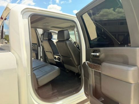 Used 2022 GMC Sierra 2500 Denali AWD/4WD image 24