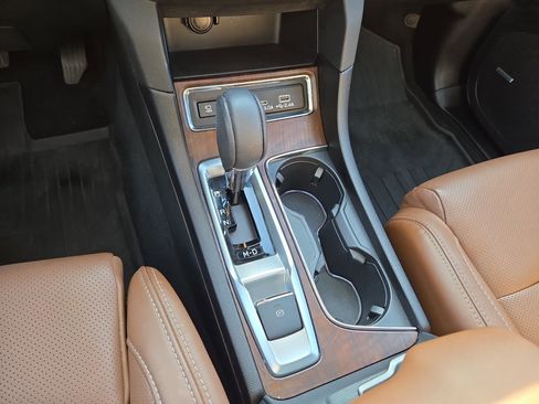 Used 2024 Subaru Ascent Touring image 22