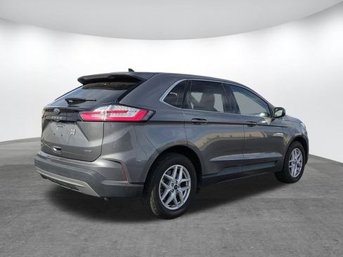 Used 2022 Ford Edge SEL w/ Convenience Package image 4