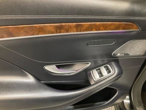 Used 2017 Mercedes-Benz S 550 4MATIC Sedan image 27