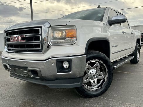 Used 2015 GMC Sierra 1500 SLT w/ SLT Crew Cab Value Package image 3